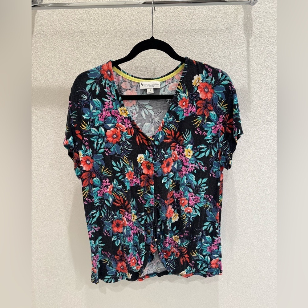 Koolaburra Multicolor Short Sleeve Tee